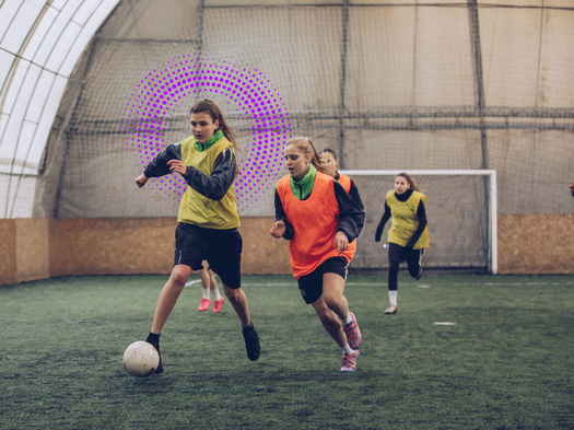 Kids spielen Fußball